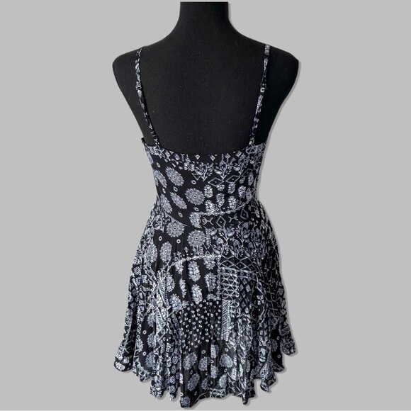 Talula Floral Fit & Flare Spaghetti Slip Dress - Picture 3 of 14